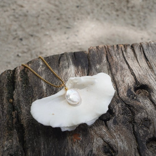 Luna Pendant