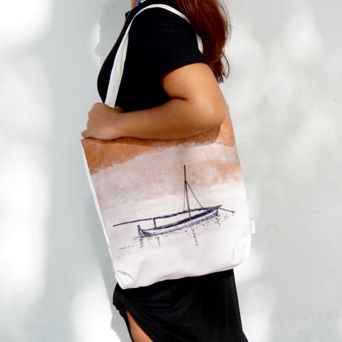 Vadhu Dhoni Tote