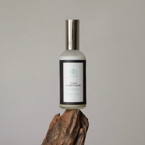 Vilunü | Clove & Driftwood Room Spray